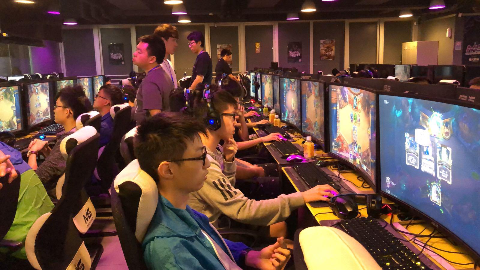 的人物画像 的人物画像